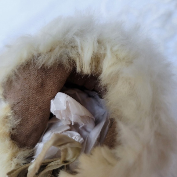 Antique Baby Boots Ivory Rabbit Fur Trim, Silk Ribbon Silky Pale Blue Quilted - Picture 7 of 8